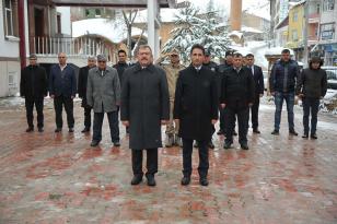 Göksun’da Kar Altında Atatürk Anıtına Çelenk sunuldu!